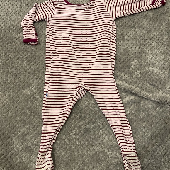 LAST CHANCE! Kickee Pants Animal Striped Footie Pajamas - Picture 6 of 6